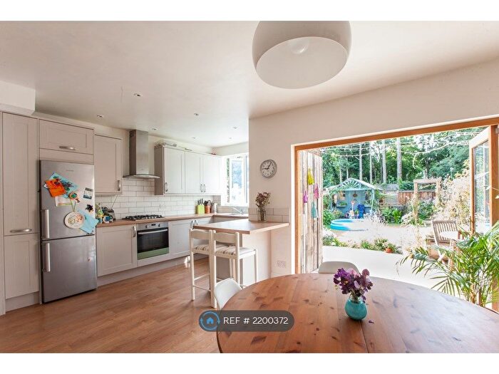 4 Bedroom Terraced House To Rent In The Woodlands, London, SE13