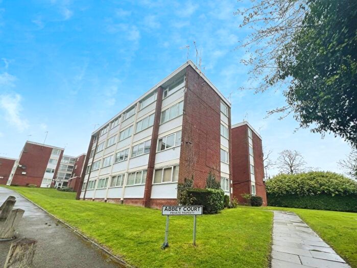 2 Bedroom Flat For Sale In Abbey Court, Whitley, Coventry, West Midlands, CV3