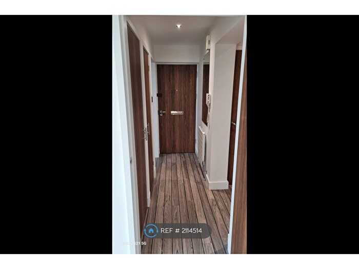 1 Bedroom Flat To Rent In Gardyne Place, Dundee, DD4