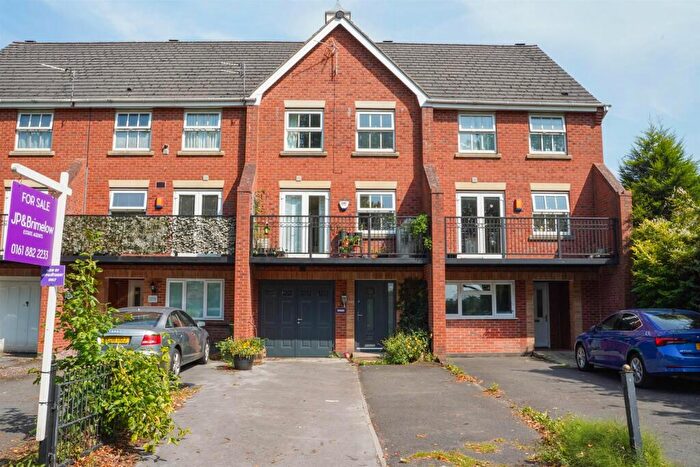 3 Bedroom Terraced House For Sale In Withington Road, Whalley Range, M16