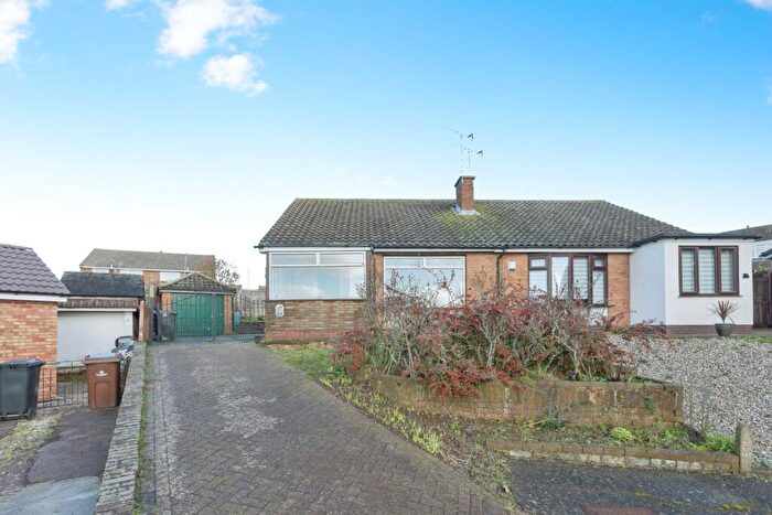 2 Bedroom Bungalow For Sale In Danes Close, Northfleet, Gravesend, Kent, DA11