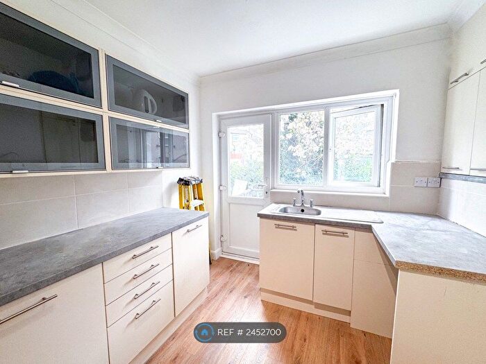 2 Bedroom End Of Terrace House To Rent In West Street, Newport, NP20