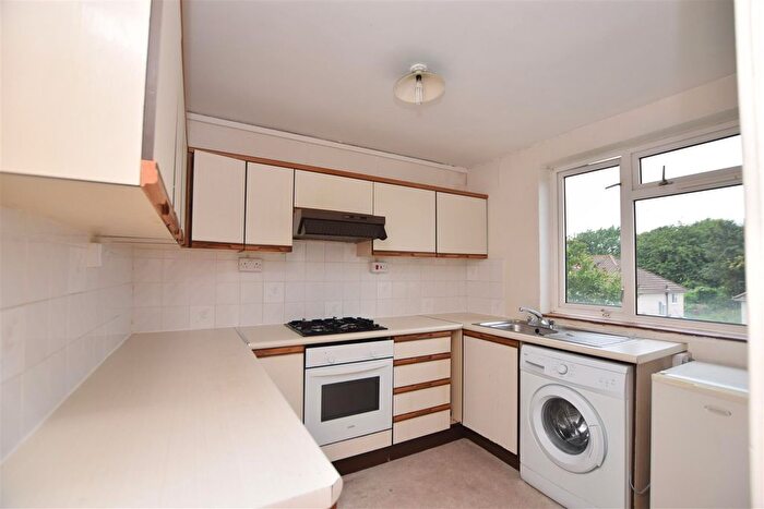 2 Bedroom Flat To Rent In Maskelyne Avenue, Bristol, BS10