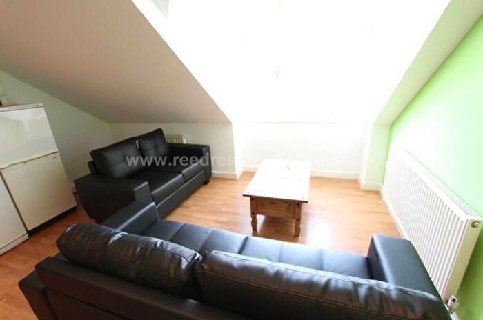 5 Bedroom Flat To Rent In Chapel Court, Lenton, Nottingham, Nottinghamshire, NG7