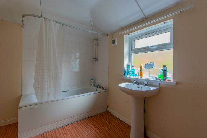 7 Bedroom Private Hall To Rent In Gordon Road, Cathays, CF24
