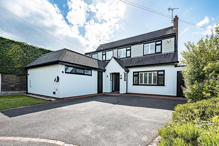 4 Bedroom Detached House For Sale In Golden End Drive, Knowle, Solihull, B93