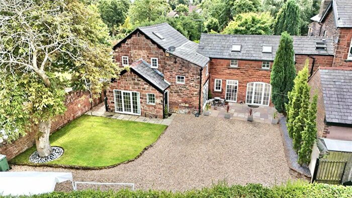 4 Bedroom Link Detached House For Sale In Telegraph Road, Heswall, Wirral, CH60