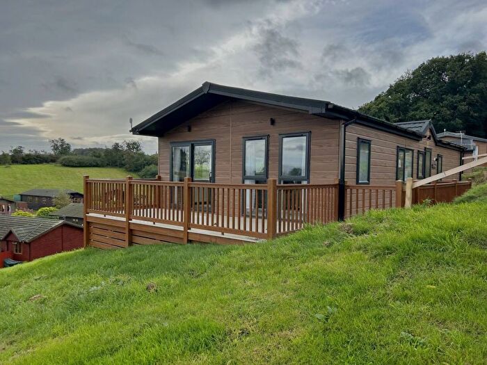 2 Bedroom Lodge For Sale In Tunstall, Richmond, DL10