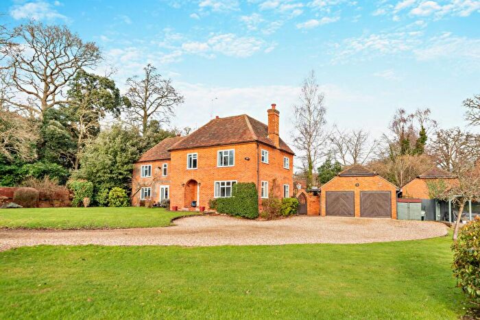 5 Bedroom Detached House For Sale In Heckfield, Hook, Hampshire, RG27
