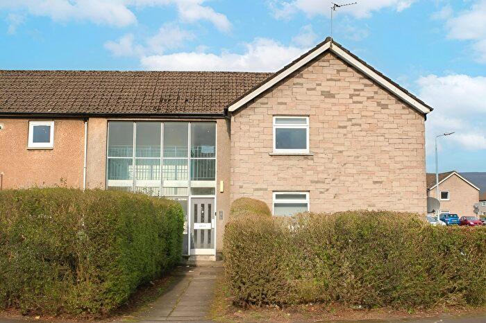 2 Bedroom Flat To Rent In Doon Road, Kirkintilloch, G66