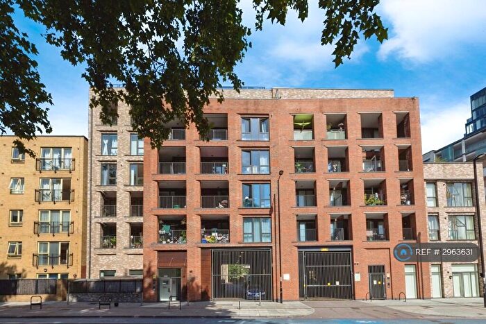 2 Bedroom Flat To Rent In Acacia House, London, E3