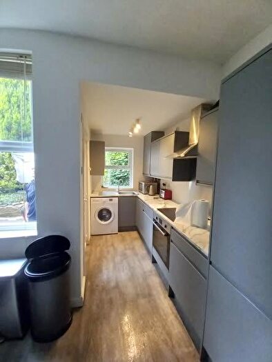 4 Bedroom House To Rent In Beehive Road, Sheffield, S10