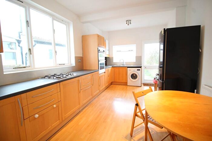 3 Bedroom Terraced House To Rent In Richmond Road, Thornton Heath, CR7