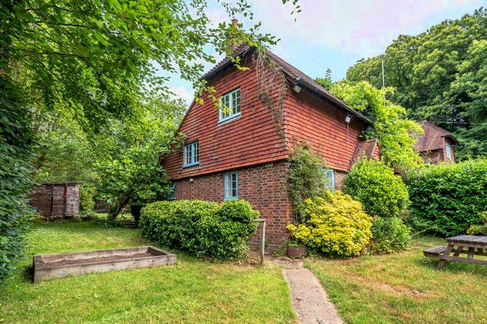 3 Bedroom Cottage To Rent In Selhurst Common, Bramley, GU5