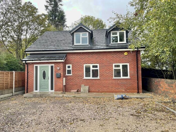 3 Bedroom Detached House To Rent In City Road, Tividale, B69