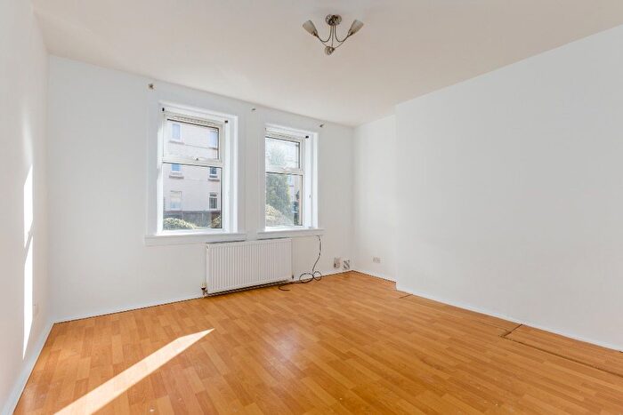 1 Bedroom Flat To Rent In Stenhouse Avenue West, Stenhouse, Edinburgh, EH11