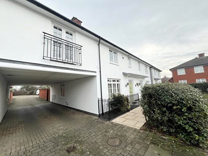 4 Bedroom Link Detached House To Rent In Elgar Drive, CM8