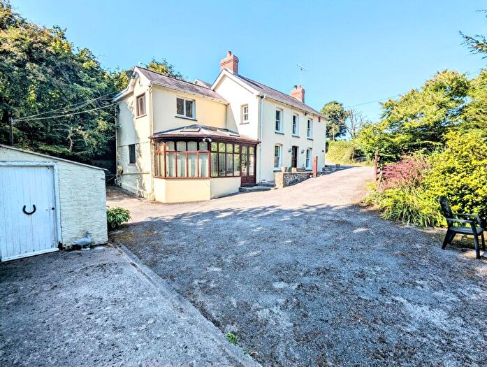 3 Bedroom Detached House For Sale In Penybont, Carmarthen, Carmarthenshire., SA33