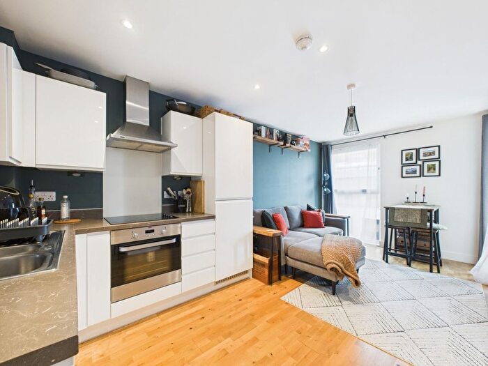 2 Bedroom Flat For Sale In Boston House, Park Place, Stevenage, Hertfordshire, SG1