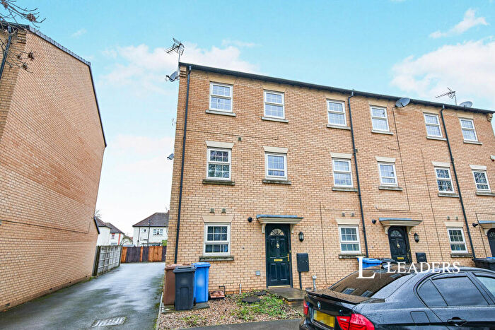 2 Bedroom House To Rent In Penalton Close, Allenton, Derby, DE24
