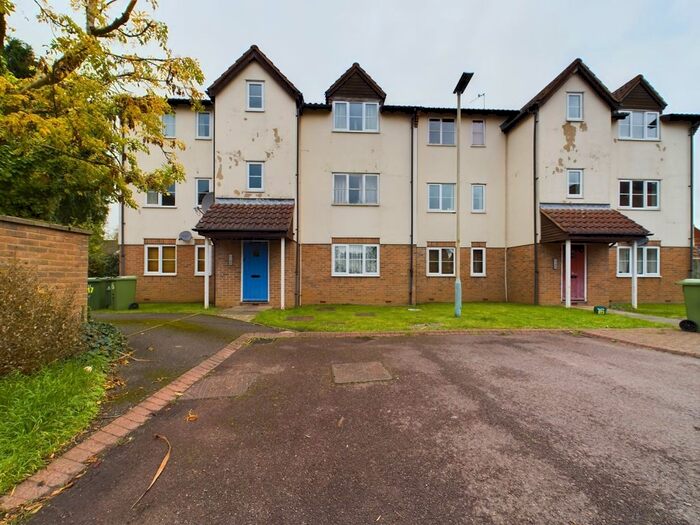 1 Bedroom Flat To Rent In School Mead, Cheltenham, Glos, GL51