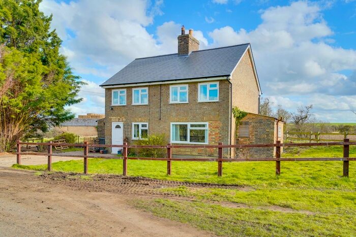 3 Bedroom Detached House For Sale In Conington, Cambridge, Cambridgeshire, CB23
