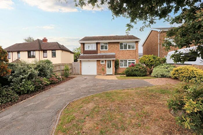 4 Bedroom Detached House For Sale In New Road, Swanmore, SO32