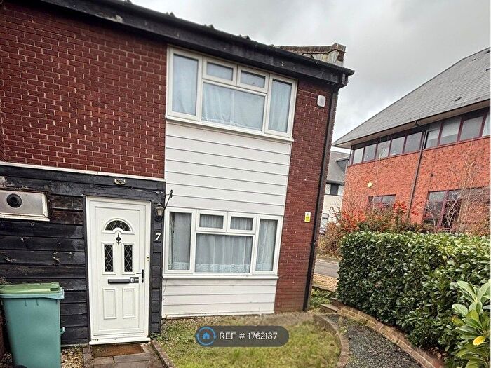 2 Bedroom Semi-Detached House To Rent In Hazelmere Close, Leatherhead, KT22