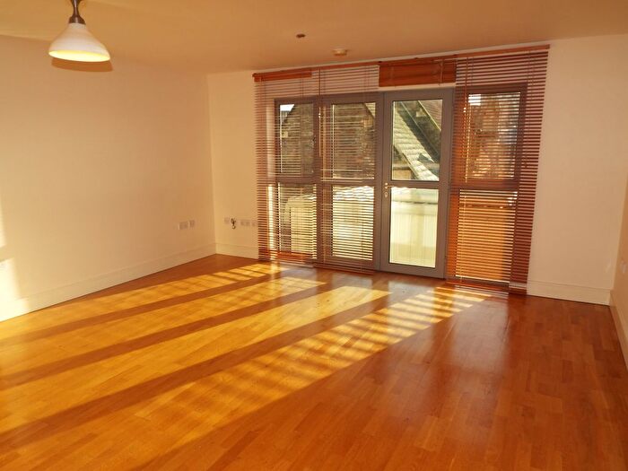 1 Bedroom Flat To Rent In Elmdale Road, Bristol, BS8