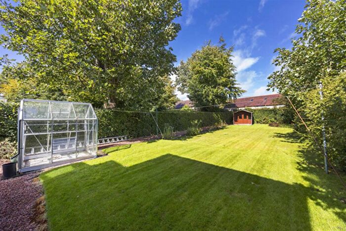 4 Bedroom Semi-Detached House To Rent In Northbank Road, Kirkintilloch, Glasgow, G66