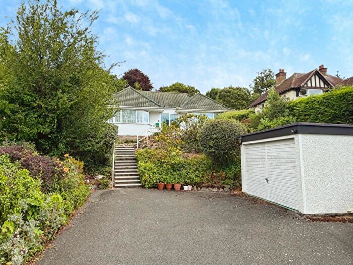 2 Bedroom Detached Bungalow For Sale In London Road, Hythe, CT21