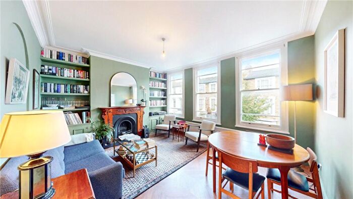 3 Bedroom Terraced House To Rent In Kingsdown Road, London, N19