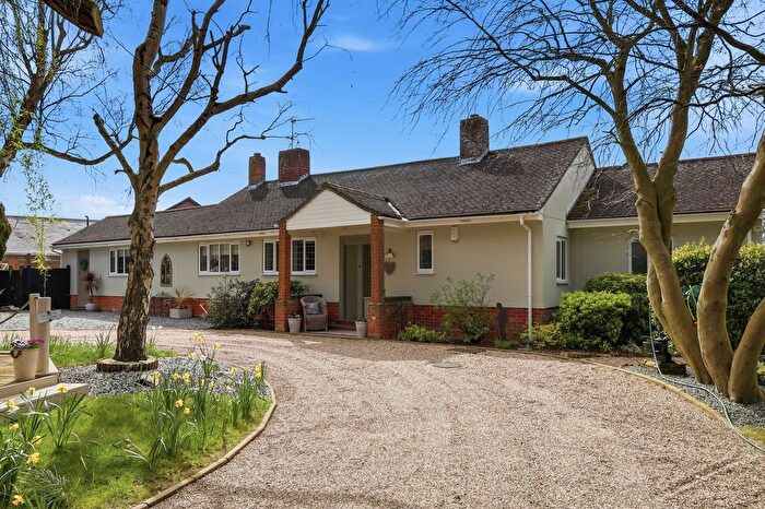 4 Bedroom Detached Bungalow For Sale In Mersea Road, Abberton, Colchester, CO5