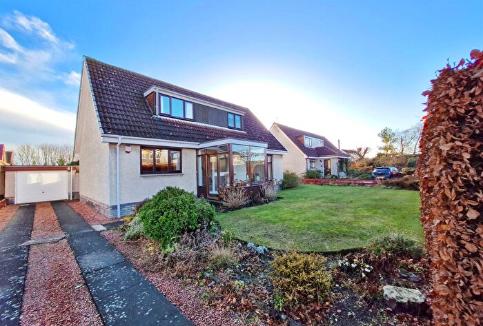 4 Bedroom Detached House For Sale In Glassel Park Road, Longniddry, EH32
