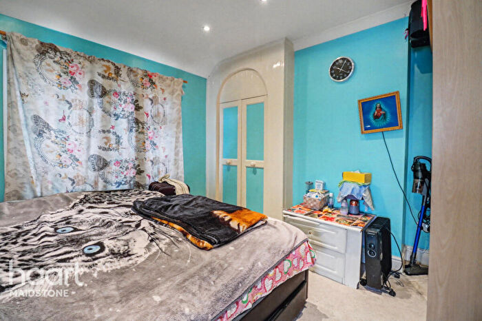 3 Bedroom End Of Terrace House For Sale In Old Tovil Road, Maidstone, ME15