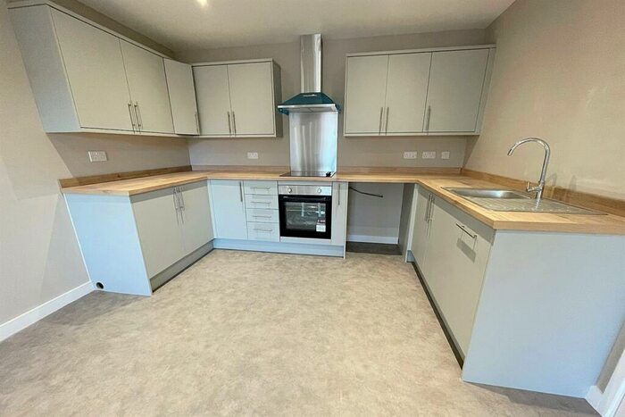 2 Bedroom Flat To Rent In Bovington, BH20