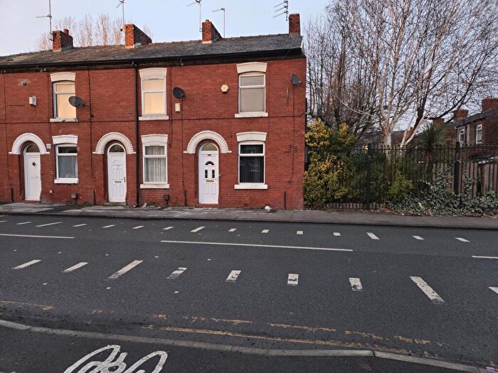 2 Bedroom End Of Terrace House To Rent In Fernclough Road, Manchester, M9