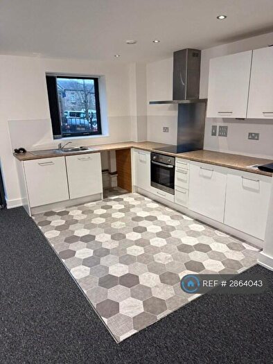 1 Bedroom Flat To Rent In Waterloo Mills, Huddersfield, HD5
