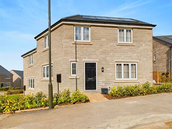 3 Bedroom Semi-Detached House To Rent In Harpur Hill, Buxton, SK17