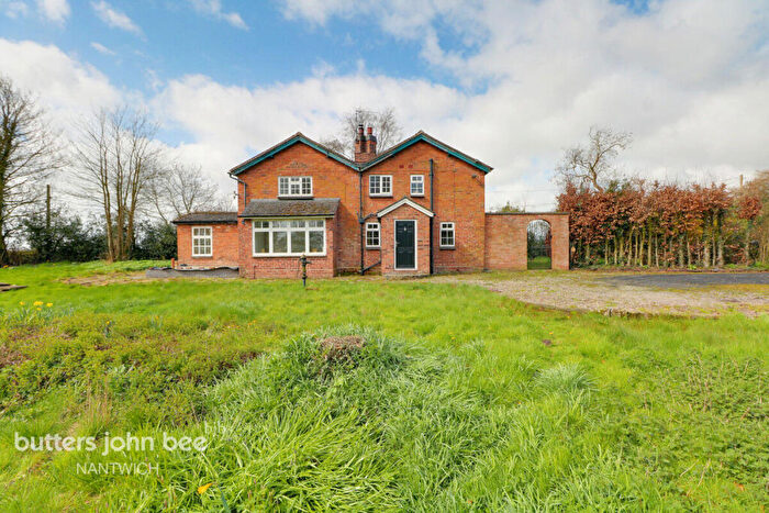 4 Bedroom Detached House For Sale In Heatley Lane, Nantwich, CW5