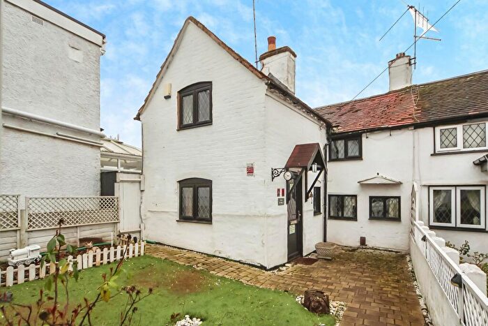 2 Bedroom Cottage For Sale In Woodway Lane, Coventry, CV2