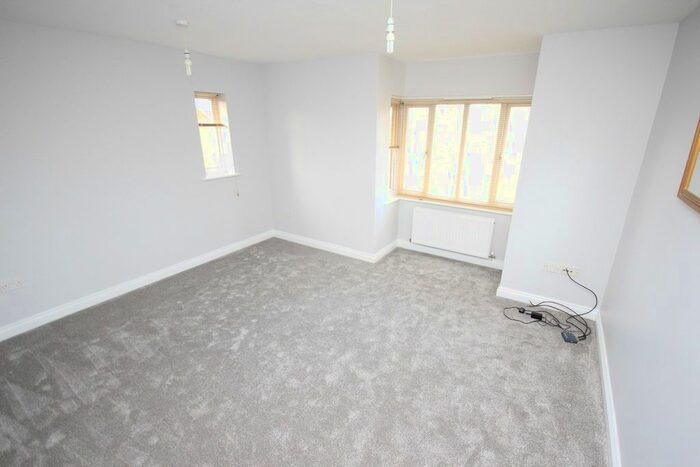 2 Bedroom Flat To Rent In Beaumont Court, Flitwick, MK45