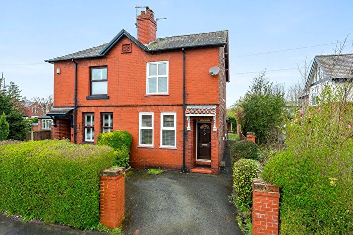 3 Bedroom Semi-Detached House For Sale In Twiss Green Lane, Culcheth, Warrington, Cheshire, WA3