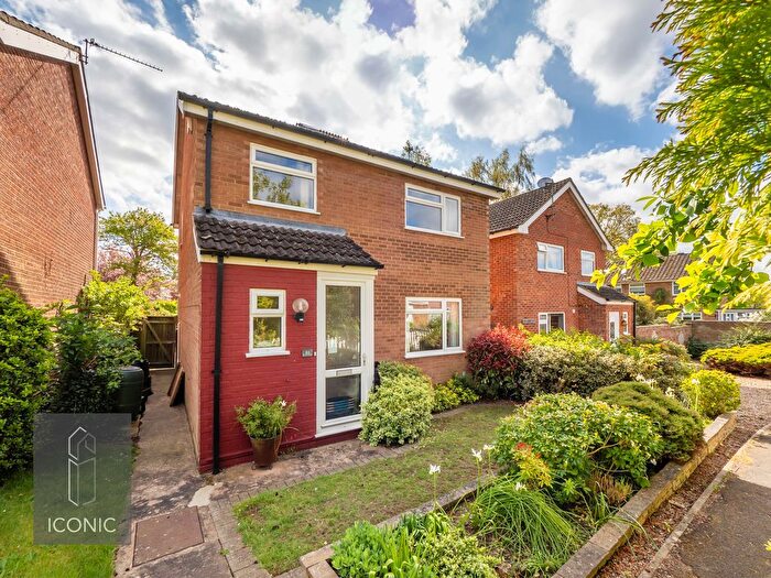 3 Bedroom Detached House For Sale In Nightingale Drive, Taverham, Norwich, NR8