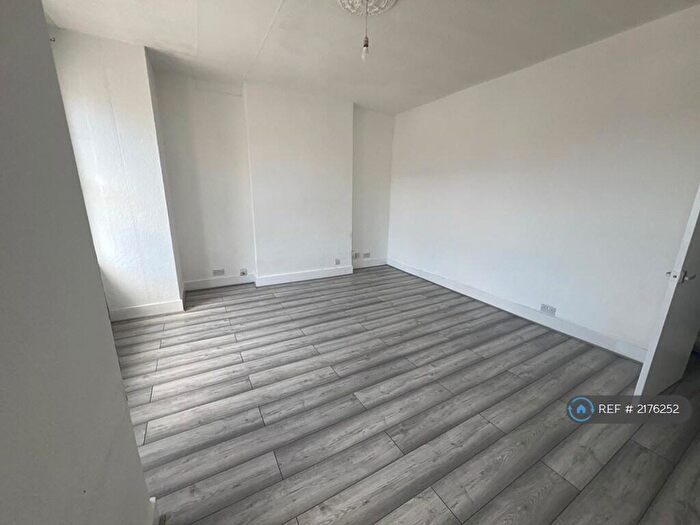 2 Bedroom Flat To Rent In Station Road, Harrow, HA1