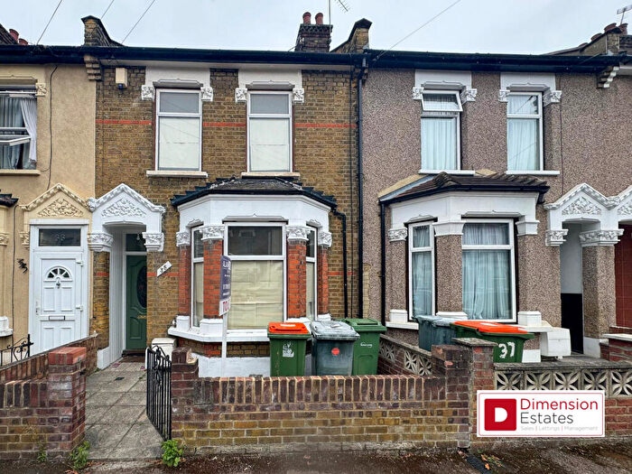 3 Bedroom Terraced House To Rent In Hollington Road, East Ham, London, E6