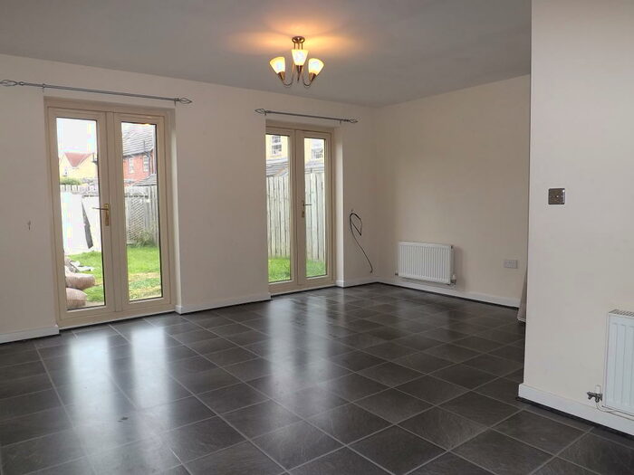 3 Bedroom House To Rent In Wellingley Road, Woodfield Plantation., DN4