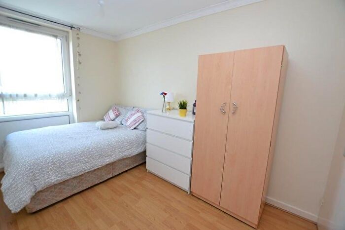 4 Bedroom Flat To Rent In Wager Street, London, E3