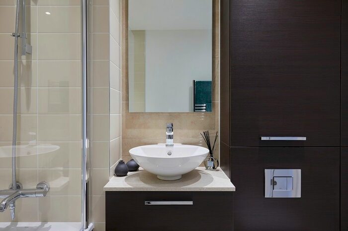 3 Bedroom Flat To Rent In Radial Avenue, London, London, E14