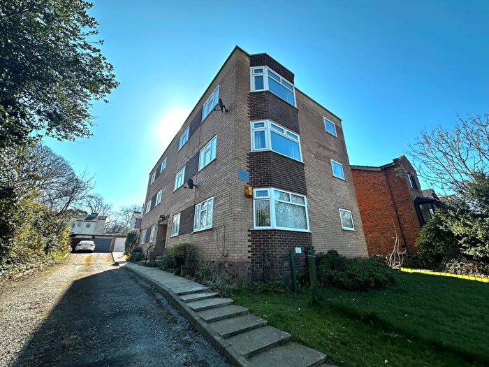 2 Bedroom Apartment To Rent In Grosvenor Court, Prenton, CH43